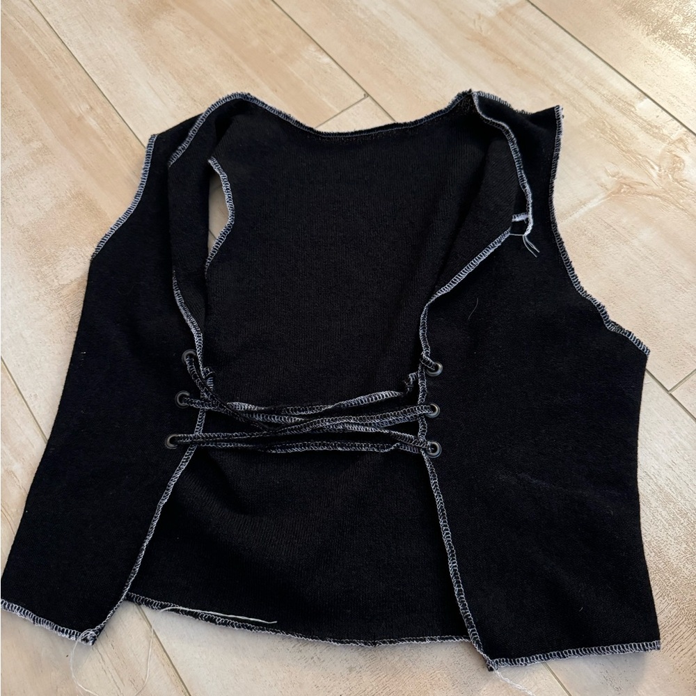Black crop top